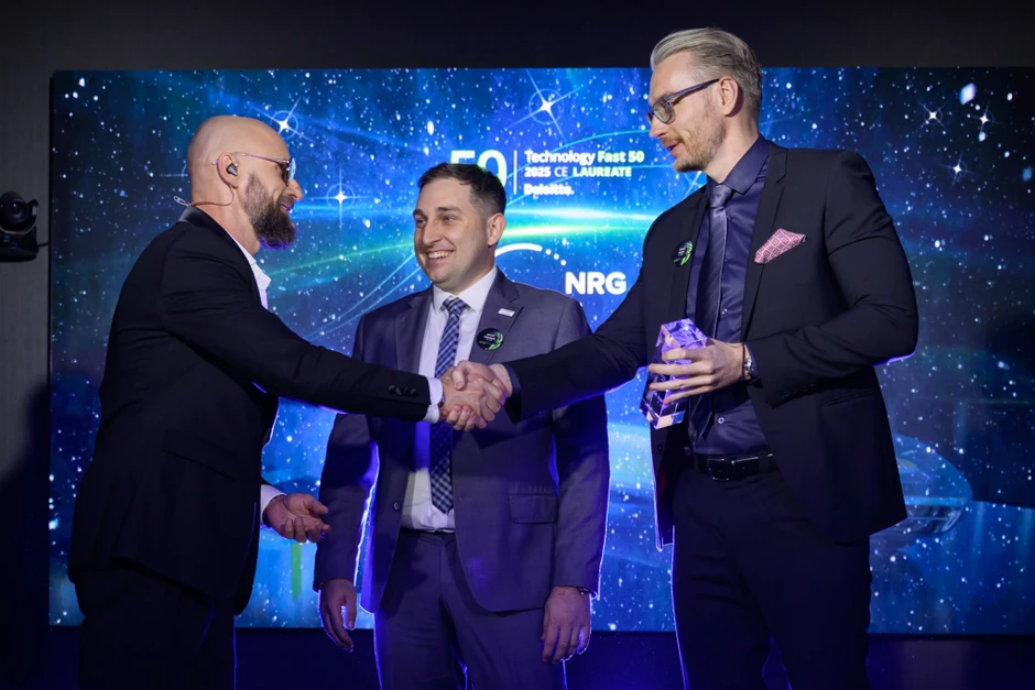 <p>Recognised Growth &amp; Real Achievements</p>