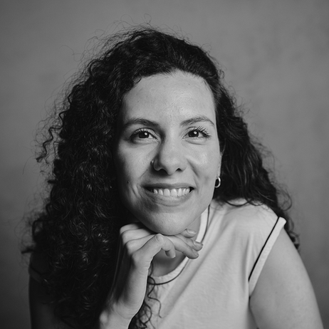 <span>Angélica Azevedo</span>