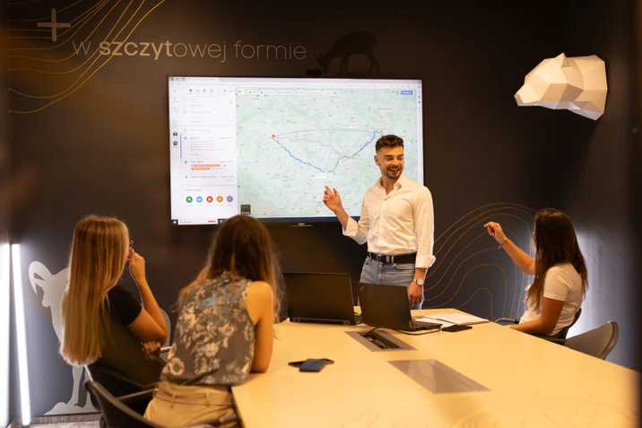 

Co wyróżnia naszych pracowników

