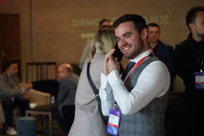 

<span></span>

<span></span>

<span> </span><span><span>Jak </span><span>się</span><span> u </span><span>nas</span><span> </span><span>pracuje</span><span>?</span></span>

<span><span></span></span>

<span><span></span></span>

